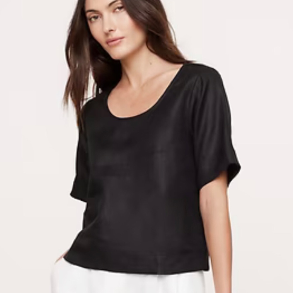 Banana Republic Black Short Sleeve Scoop Neck Top Size S.
